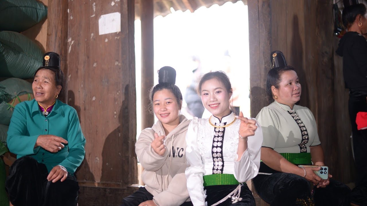 LỄ TẲNG CẨU CÔ DÂU TÒNG THÚY - HOÀNG QUYẾT TẠI TƯ GIA NHÀ GÁI BẢN CANG XÃ PÚNG BÁNH 