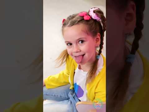 🧠 SMARTEST Kid EVER! She Made a Real CHAIR! 🪑🤩 #fun #DIY