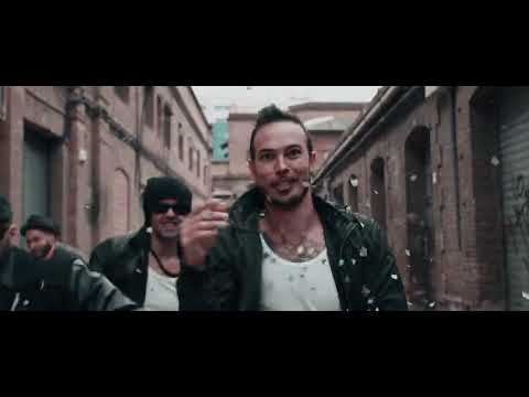 YouTubeでSanto Machango - "Simio" (Videoclip Oficial)を視聴 YouTubeでSanto Machango - "Simio" (Videoclip Oficial)を視聴
