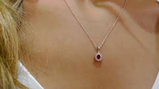 Video: Ruby pendant OVAL DETAIL