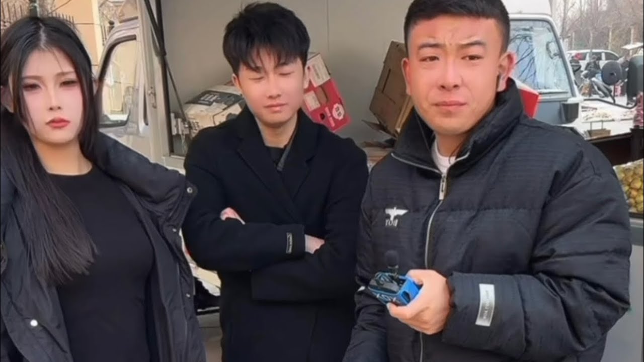 元帅户外搞笑与情侣互动（劳姐来看元帅直播了，后续如何发展？）