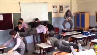 Ders Boş Harlem Shake'le Cooş