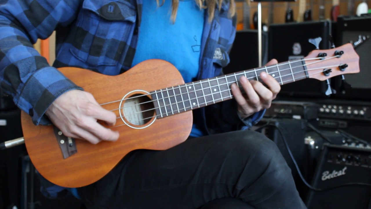 Бас-укулеле M.FERNANDEZ MFB-325E