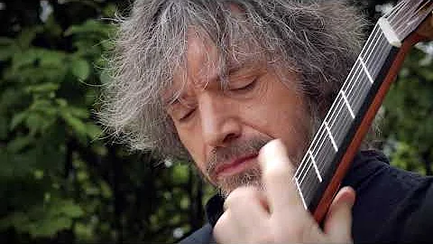 Zonaradiko. Performed by Stephen Yates.
