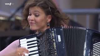 : Ksenija Sidorova - A. Piazzolla: Libertango (NRW Sommerkonzert, 2-7-2022) 700p, HD