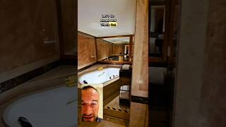 Luxury Junior Suite at Crowne Plaza Shanghai – Huge Bathtub 🇨🇳✨ 크라운 플라자 상하이의 고급 주니어 스위트 –