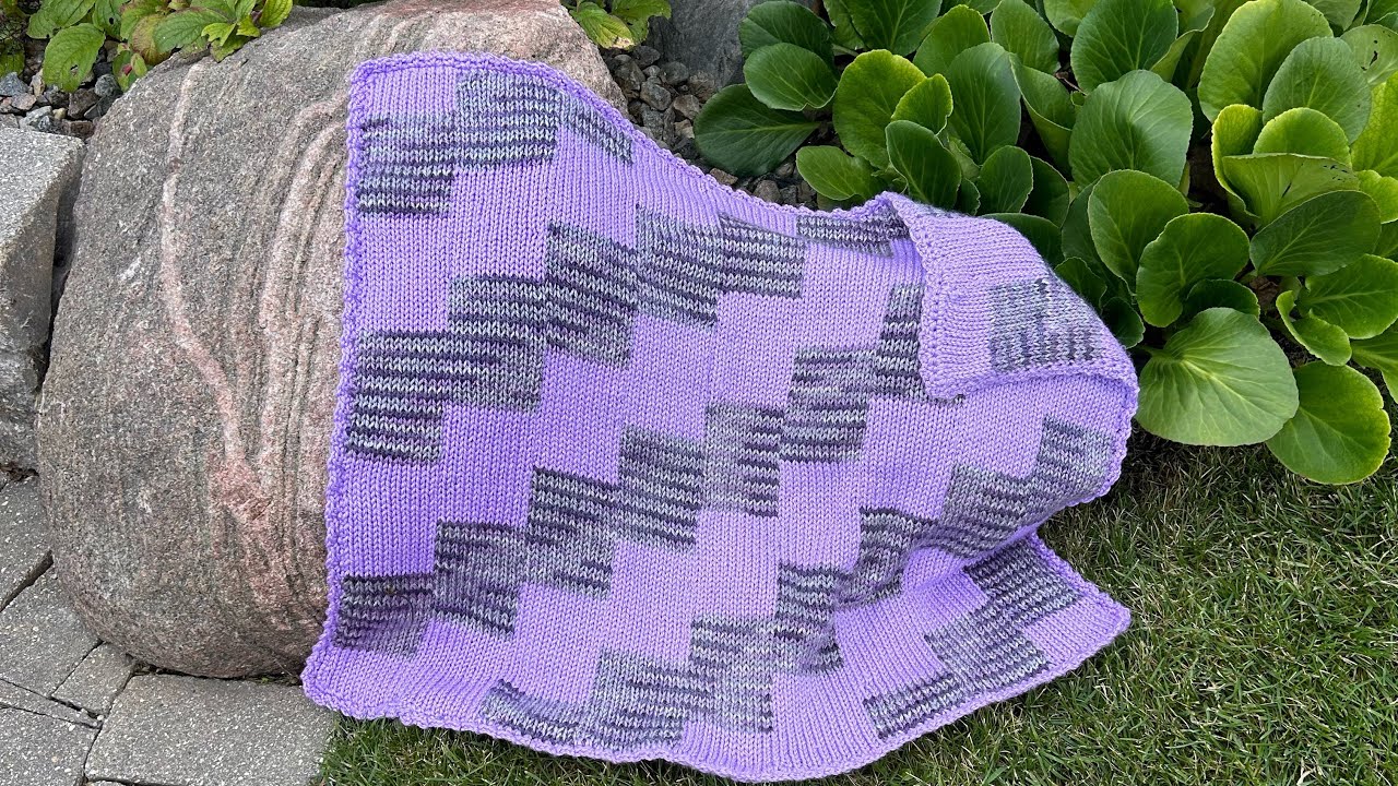 Checkered Baby Blanket ~ Addi, Sentro, Circular Knitting 