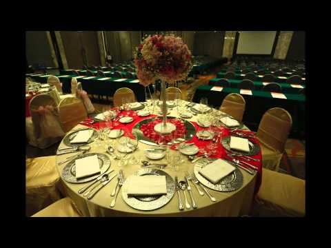 Wedding table decor at Amari Watergate Bangkok