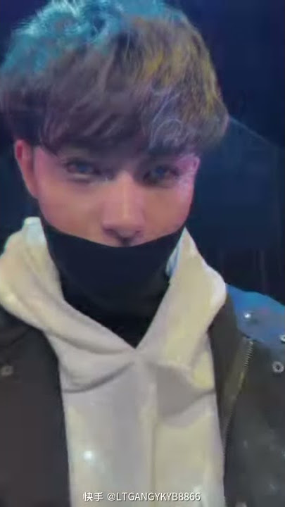 Ztao黄子韬'Blue Eyes Look, Not Bad! 😍( KS update 210112)