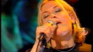 Catatonia - Bleed (live on Jools Holland)