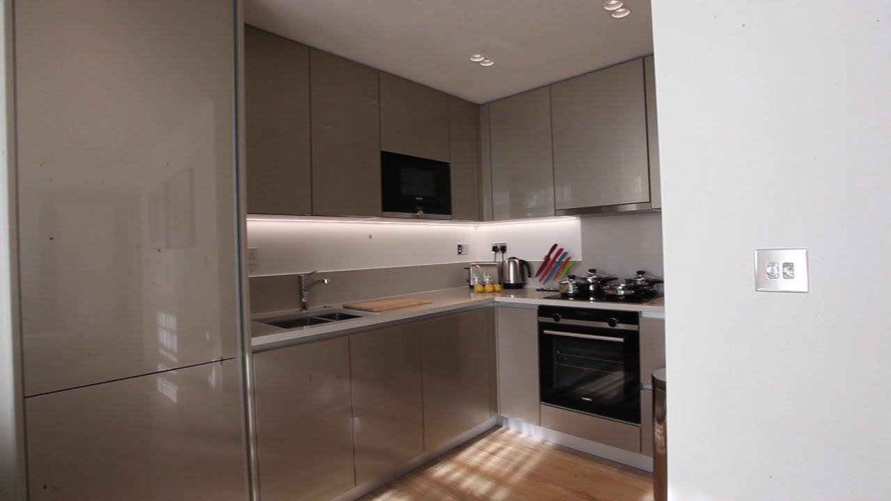 2 bedroom(s) flat to rent in New Broadway, Ealing, W5 | Benham and Reeves