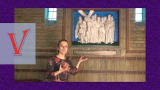 De Kruisweg. Vijfde Statie Simon Van Cyrene Helpt Jezus Het Kruis Te Dragen