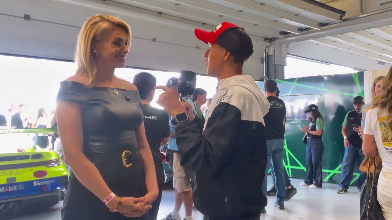 Ana Hickmann com exclusividade no Siqueira Motorsports no dia do seu aniversário.