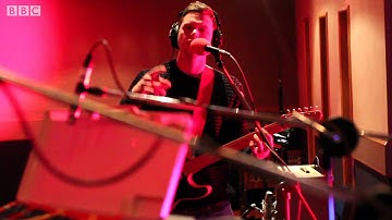 Alt-J - 353 (BBC Introducing Maida Vale session)