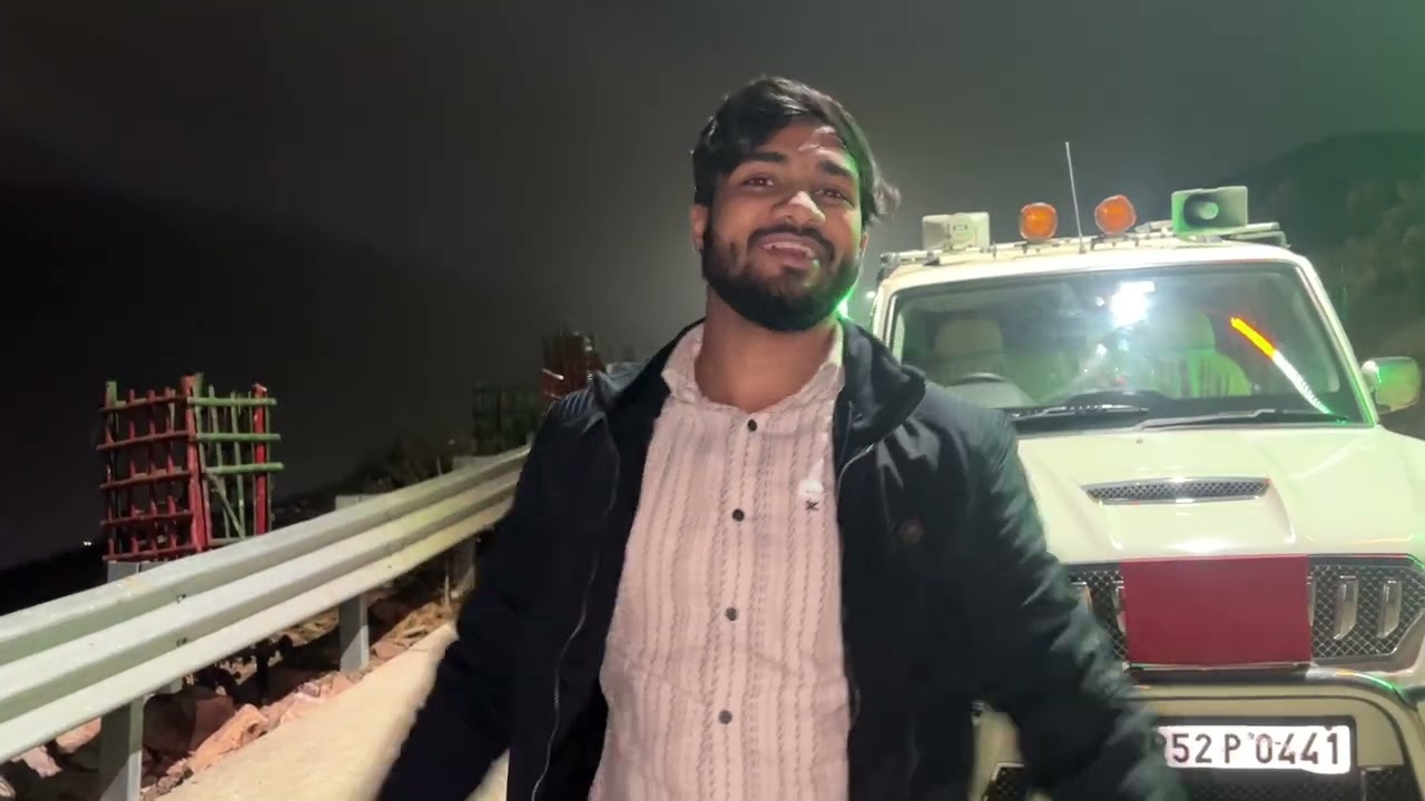 Kahi bhi ghum lete hain sukoon apna jila me hi milta hai 