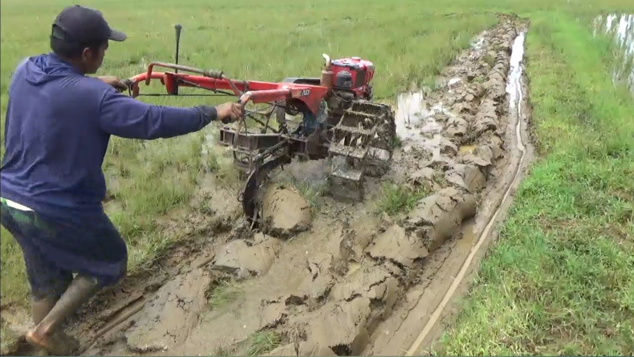 G1000 boxer bekerja memakai singkal modifikasi