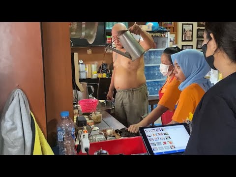 Ber standup comedy di PONDASI HATI TER ENAK ( PONTIANAK)