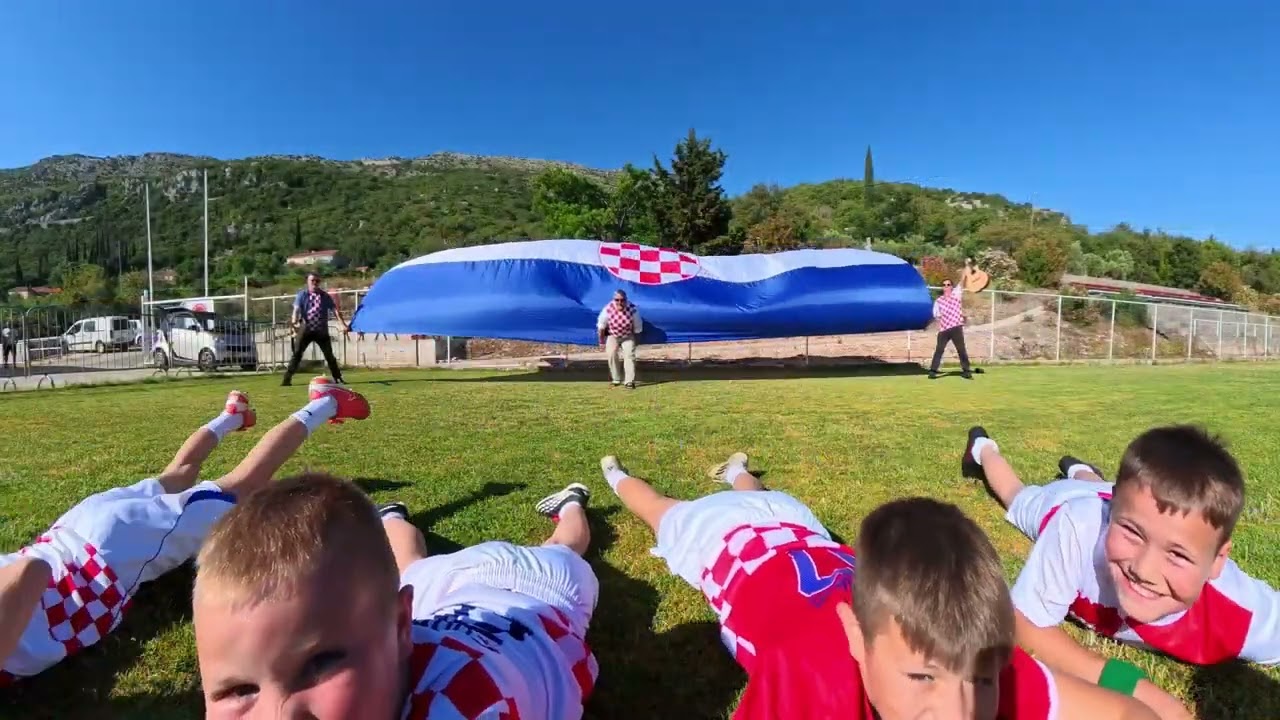 INSTANT HIT Vlaho & Pepo napravili pjesmu za Svjetsko nogometno prvenstvo 1 YouTube player