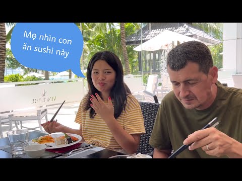 Video Ngày thứ 2 ở Vinpearl Nha Trang Bay/ Aimee & Louis mê... - youtube