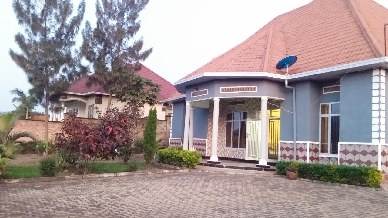 🔥Reba Ubwiza bw#inzu Igurishwa 70M negotiable mukibanza gifite ubuso burenga  1000 call 🤙 0783502920