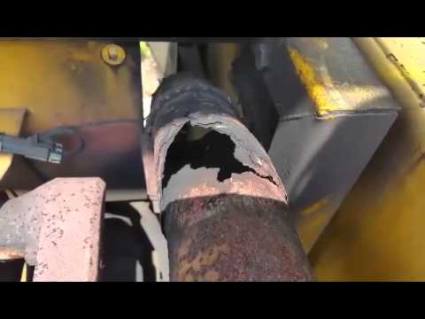 Replacing the Exhaust on the Deere 690ELC Excavator