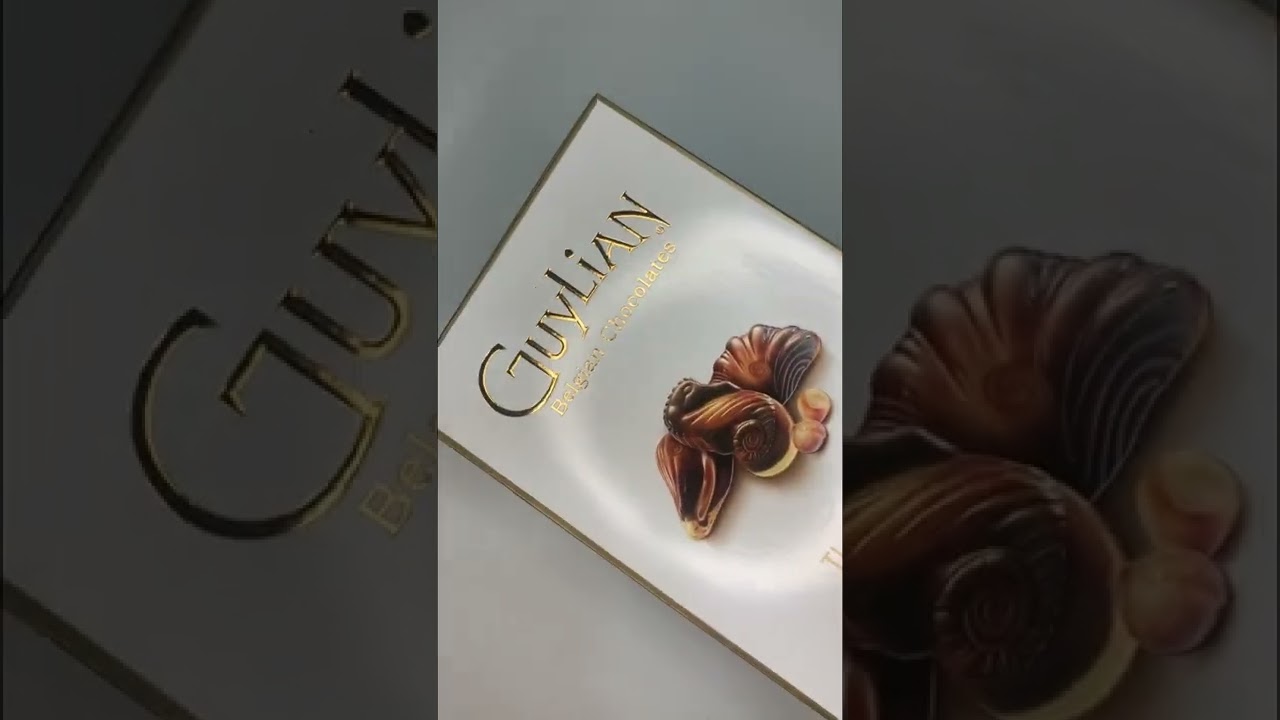 Unboxing Guylian chocolate
