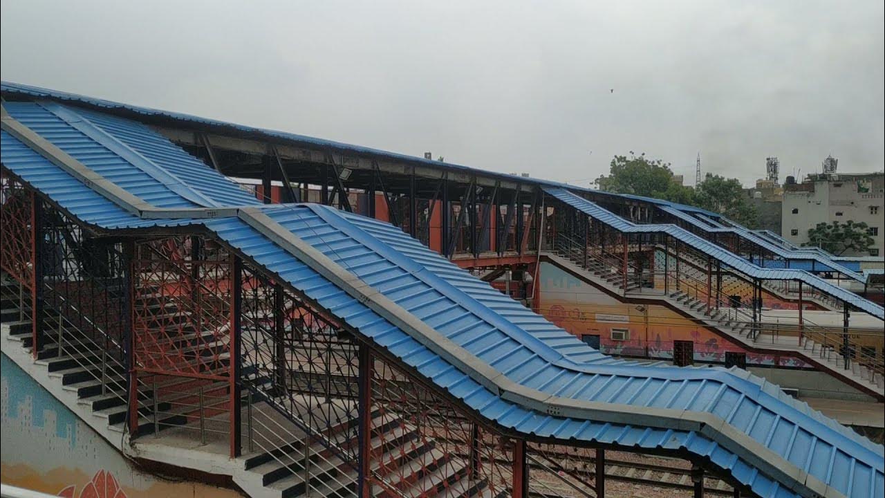 Hazrat Nizamuddin Railway Station View, Sarai Kale Khan Railway Station View! YouTube