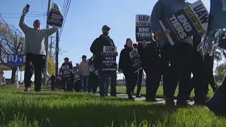 UAW strike at Stellantis plant shutting down big profit center; 41,000 workers now picketing