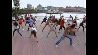 Gentarsa 2012 Flashmob @ Sentosa Boardwalk 1