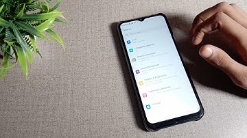 How to turn on Dark Theme in Tecno Spark 7T mobile in hindi setting