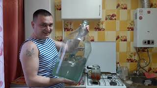 Пью спирт сырец ! Фильтрую самогон! Пью спирт сырец ! Фильтрую самогон!