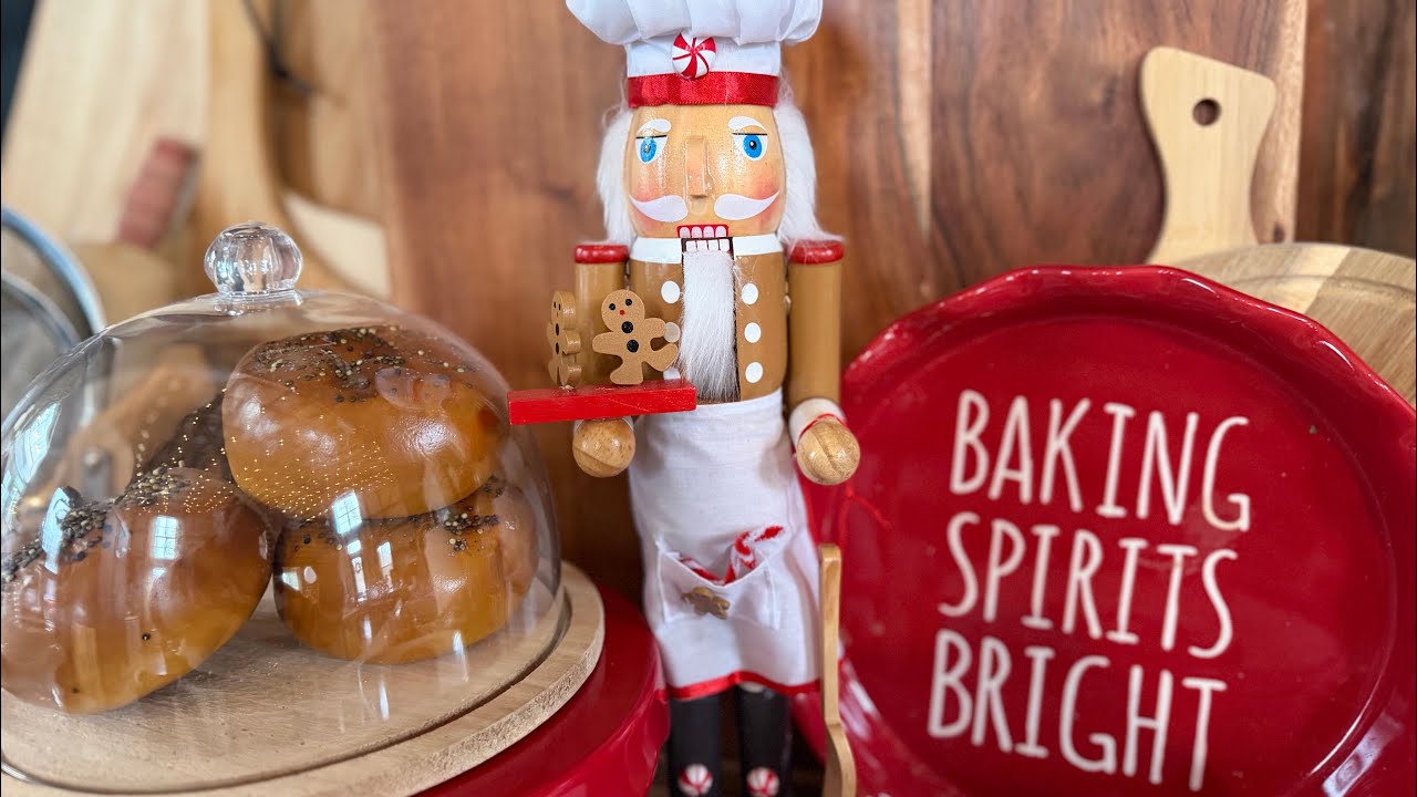 Vintage Christmas Decor Haul | Thrifted Mugs, Nutcrackers & Holiday Finds