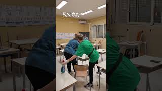 Siracusa, vandali al comprensivo Martoglio: estintori svuotati e corridoi invasi dalla spazzatura