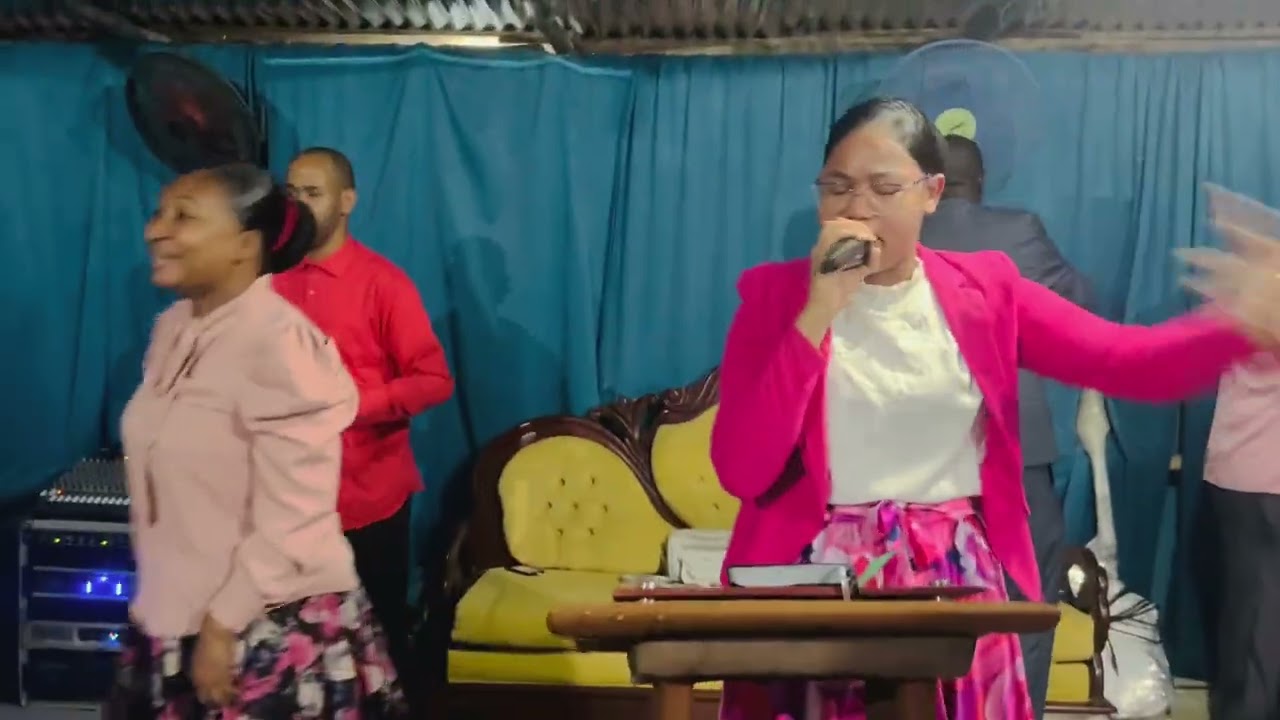 Coros de fuegos 🔥 Ridenny Amador