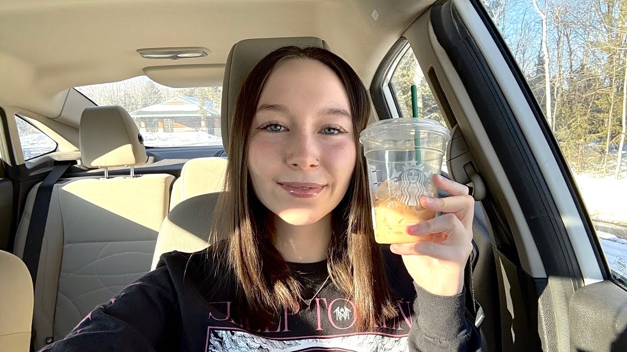 Давайте поговорим о жизни за чашечкой латте со льдом ☕️