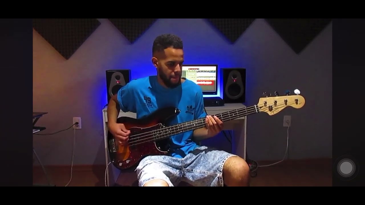 Bruno Mars - Locked out of Heaven - Bass Cover