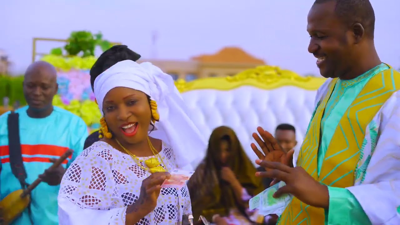 Lassana Hawa - Manion Clip