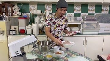 Mark Adam Buat Kek Pertama Kali Semperna Hari Jadi Isteri