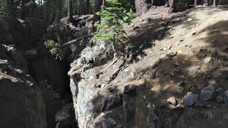 The earthquake fault is a popular stop for many skiers on way to
mammoth mountain. although much has been written about this "fault"
its origin remains t...