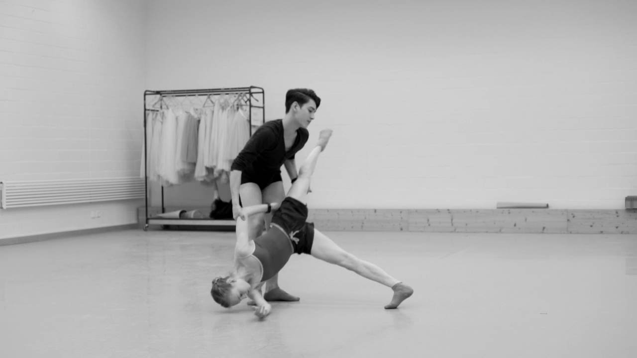 "Ich bin da" - Choreography by Filipe Portugal, Dancers: Lou Spichtig & Patrick Bruppacher