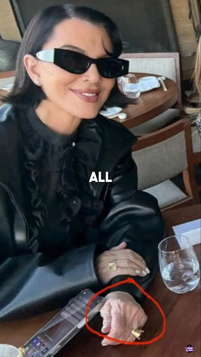 Kris Jenner Looks Way Too Young for 70!