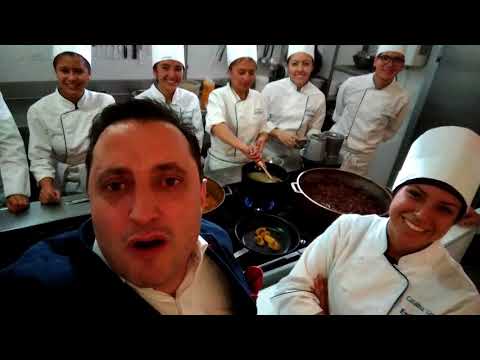 En la cocina laboratorio Universidad Externado de Colombia. | Andrés López