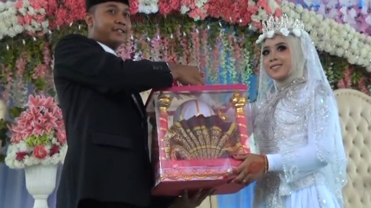 Cerita Menarik Di Balik Serah Terima Pengantin Pria: Keajaiban Cinta Yang Menyentuh Serah Terima Pengantin Adat Jawa ( Singkat ) TRIA RAHMAWATI & KHOLIDIN