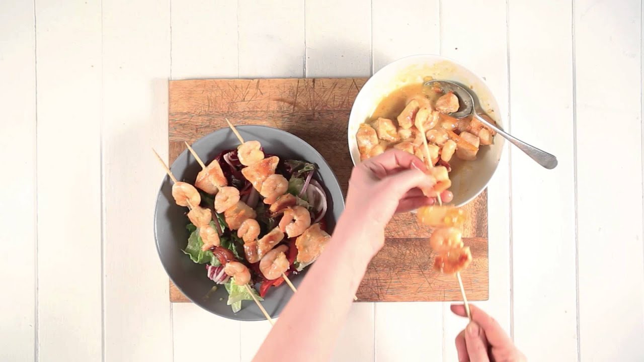 ejercicios para mujeres en casa abdomen Pinchos de Pollo Saludables | Recetas Myprotein