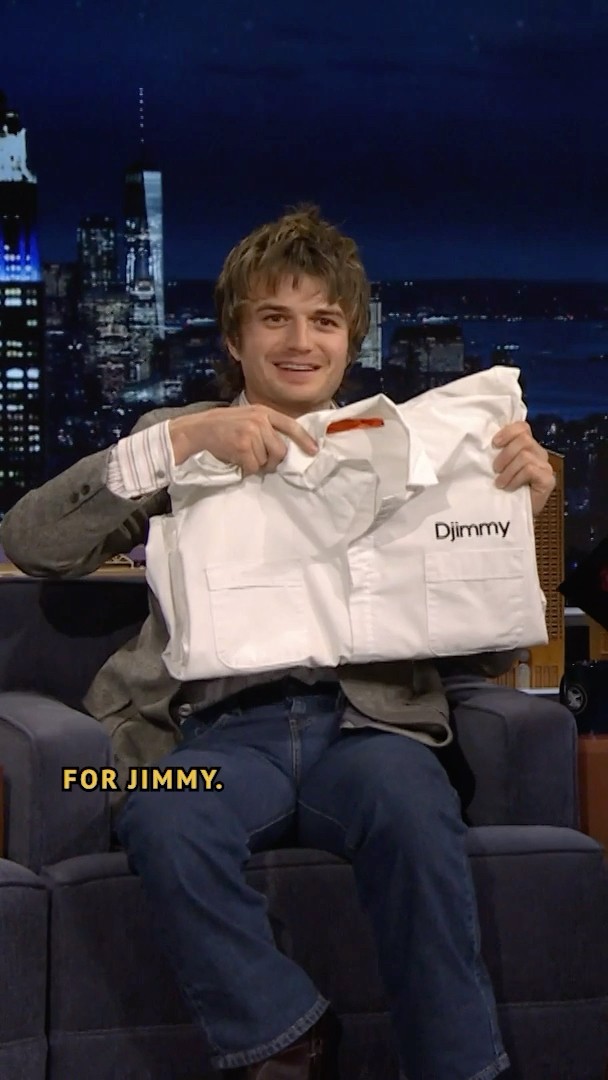 #JoeKeery gifts “Djimmy” his jumpsuit from when he first toured! #FallonTonight #Djo #JimmyFallon