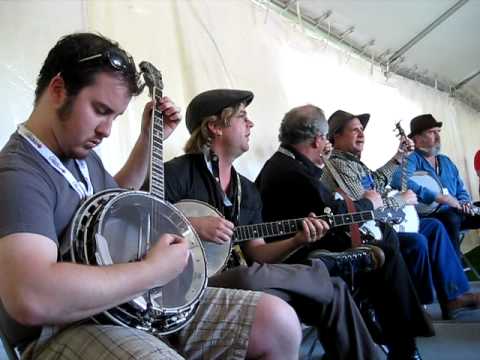 1117. Good Old Mountain Dew (Bascom Lamar Lunsford...