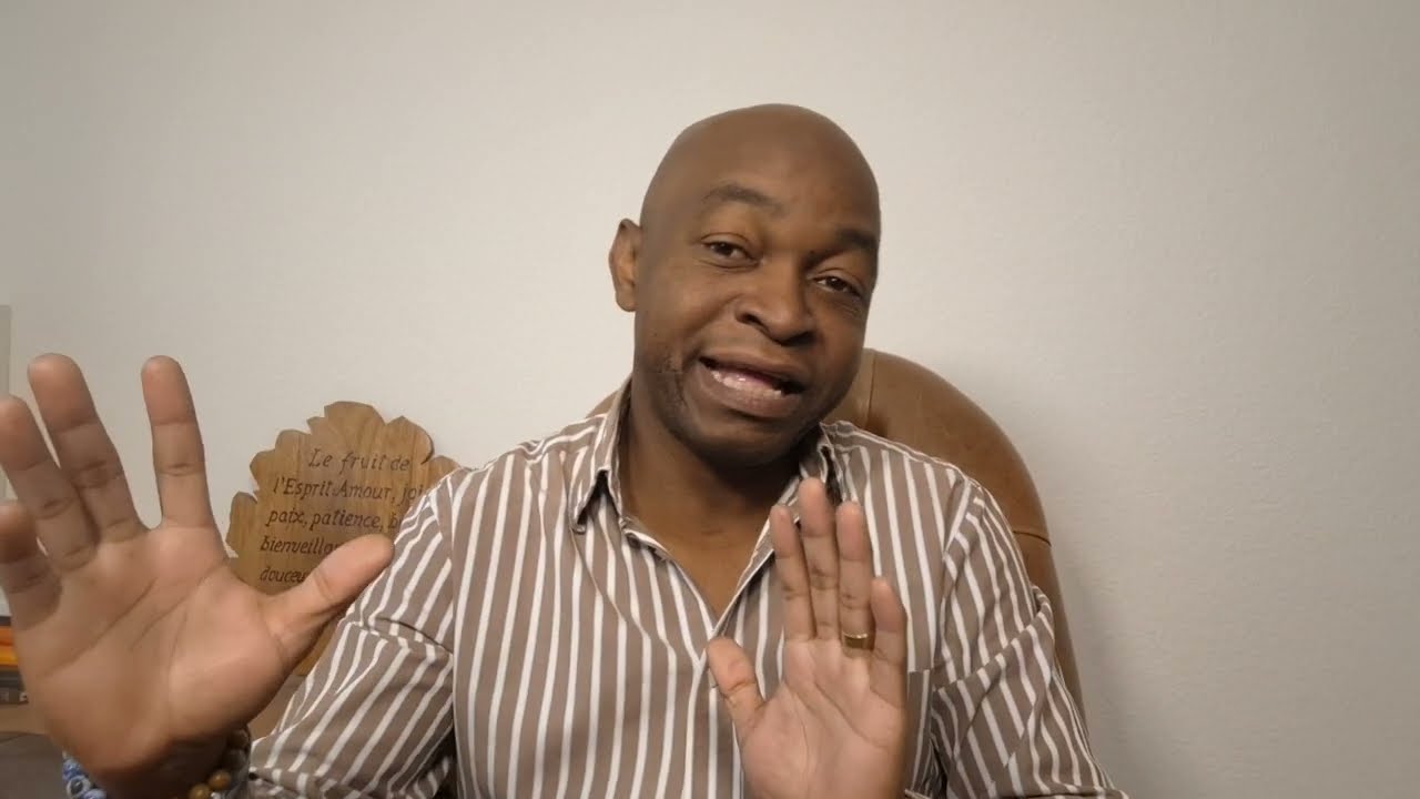 COMMENT FAIRE PEUR À LA MEUTE D'HYÈNES ?! LA FAMILLE DYSFONCTIONNELLE...