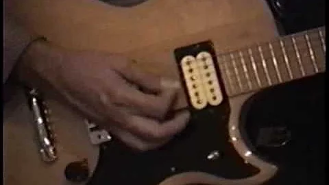 Jimmy Torrez on the Gibson L6S