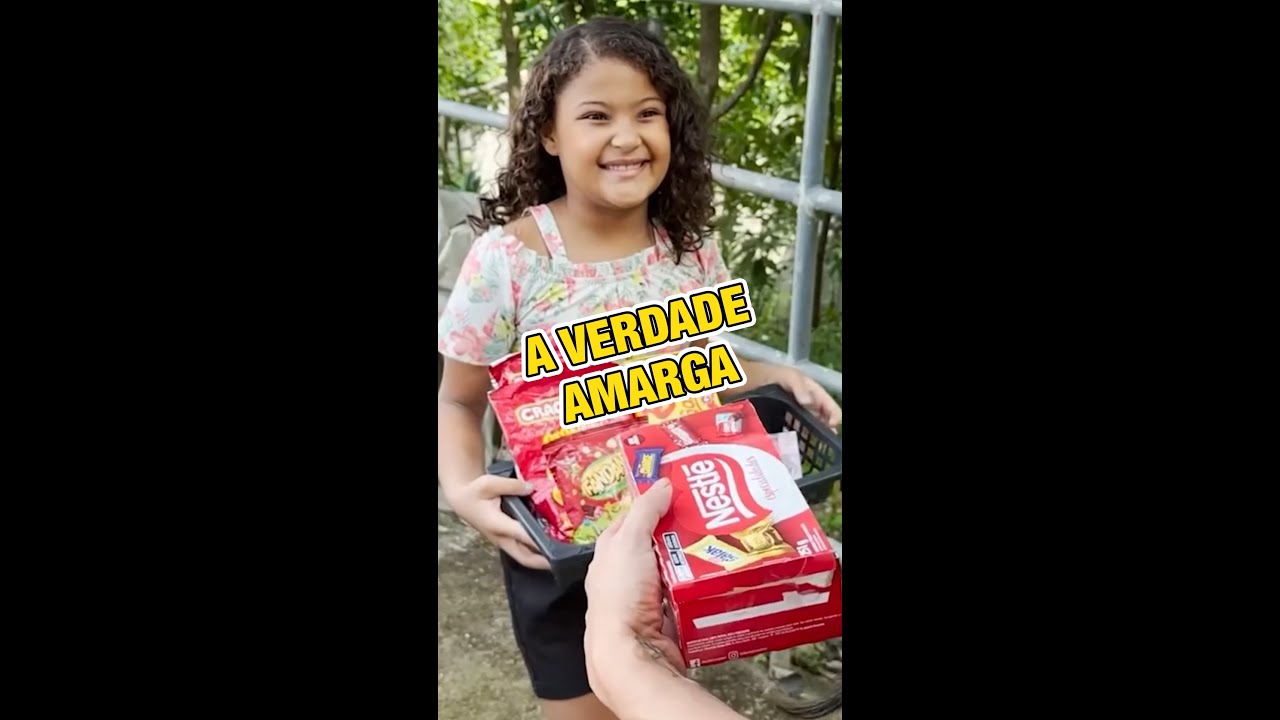 Menina vendedora de doces descobre que seu pai tem outra família