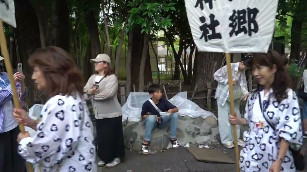 六郷神社　令和7年　例大祭　子供獅子舞